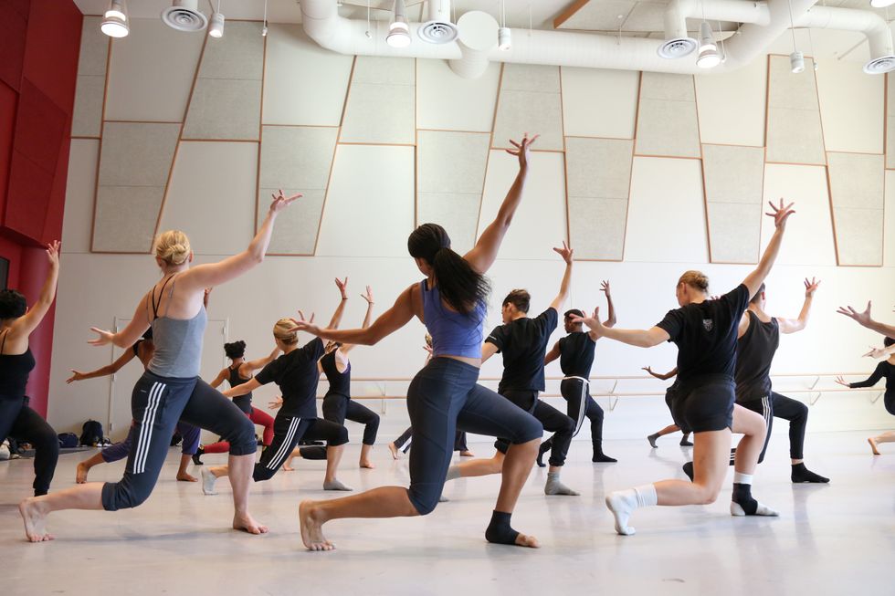 BFA students at USC Glorya Kaufman School of Dance. Photo by Carolyn DiLoreto, Courtesy USC